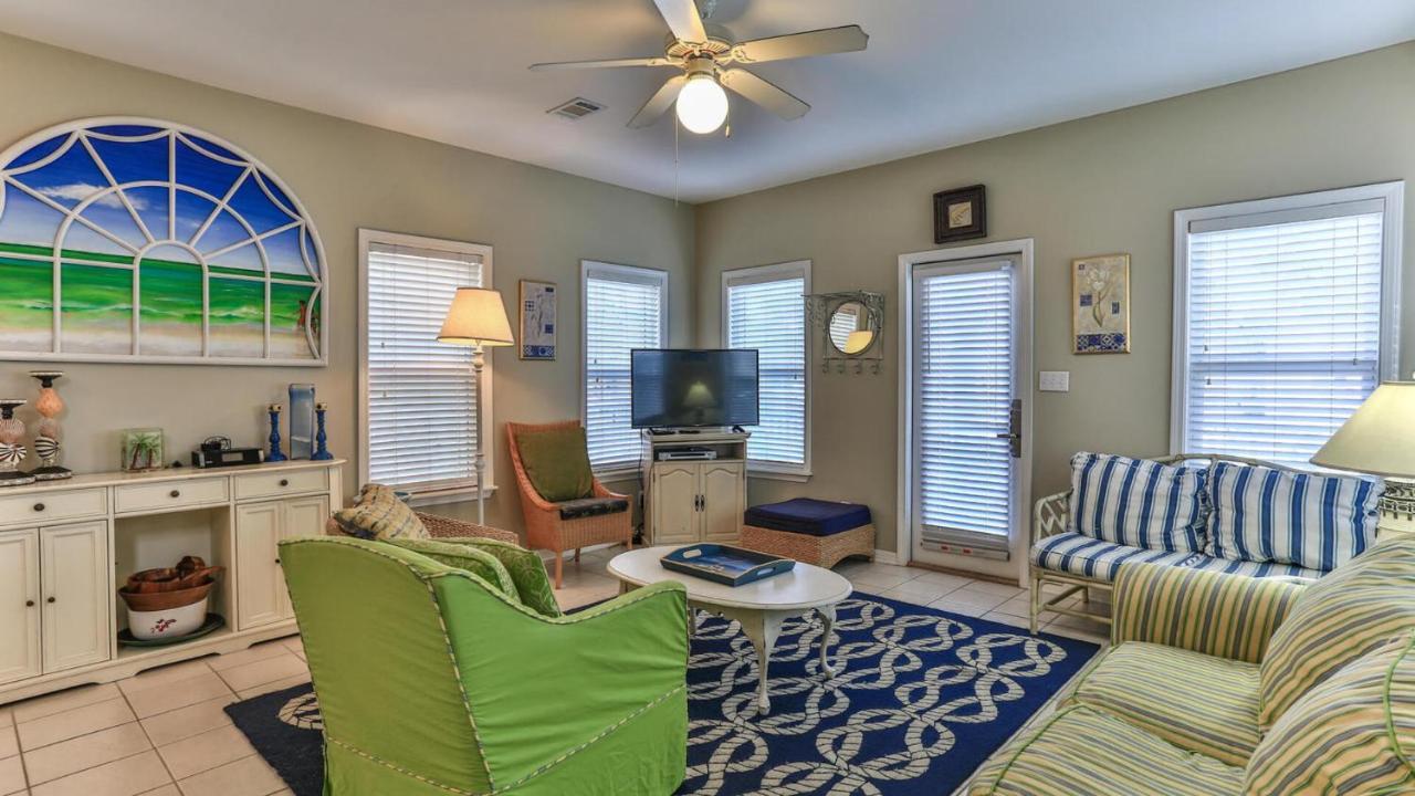 Biglows Bungalow - About A Quarter Mile To Private Neighborhood Beach Access, Pet Friendly, Community Pool Destin Exterior foto